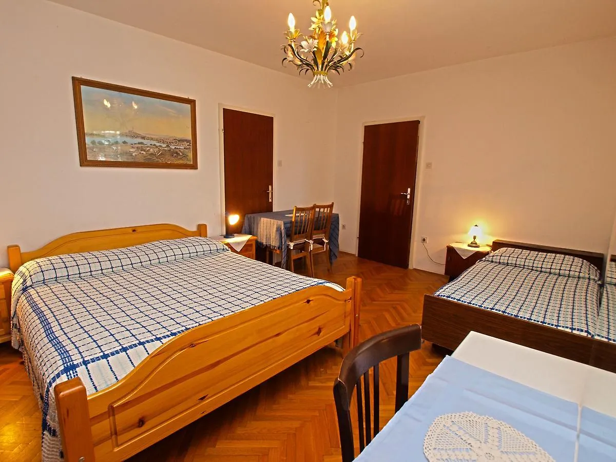 Rooms Milan 1370 Rovinj Croatia